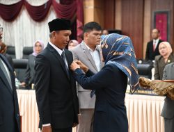 Adi Pitoyo dan Iskandar Darise Resmi Jabat Anggota DPRD Sulteng