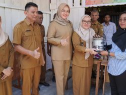 Kelompok Usaha Tsuraya Pantoloan Boya, Terima Bantuan Canting Batik Kelor
