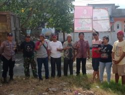 Camat Palu Barat bersama Aparat hadir beri Solusi Masalah Sampah di Ujuna