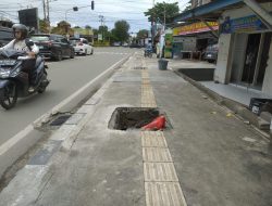 Penutup Drainase Jalan Tombolotutu Palu Raib Digondol Maling