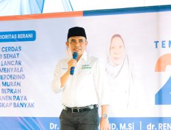 Tingkatkan Kualitas Pendidikan, Anwar Hafid Canangkan Program Satu Guru Satu Laptop