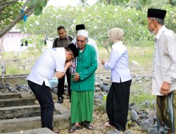 Anwar Hafid Ziarah ke Makam Ulama Besar Desa Toima