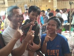 Kunjungi Pasar Biromaru, Rizal Intjenae Diserbu Warga Untuk Swafoto