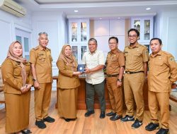 Wakil Gubernur Sulawesi Tengah Apresiasi Bantuan Al-Qur’an Dari Konsultan Tambang