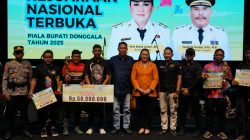 Ketua DPRD Donggala Hadiri Penutupan Festival Layangan 2025