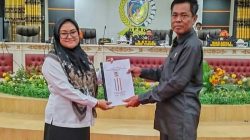 Waket DPRD Donggala Pimpin Rapat Paripurna Penyampaian Hasil Reses Cawu III