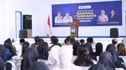 Gubernur Sulteng Janji Bantu Kerja Bagi Lulusan Pelatihan Bahasa Mandarin
