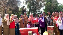 TP-PKK Sigi Serahkan Bantuan Untuk Korban Kebakaran di Desa Soulowe