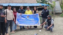 PWI Salurkan Bantuan untuk  Warga dan Pesantren di Buol