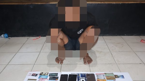 Topangangga ri Lapanga Vatulemo Nisaka Polisi