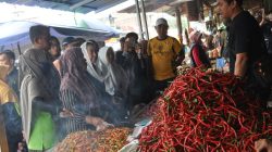 4 Komoditas Andalan Emak di Pasar Inpres Manonda Palu Merangkak Naik
