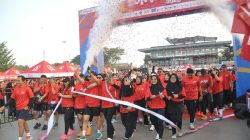 4.000 Peserta Banjiri Family Day Fun Walk di Lapangan Vatulemo