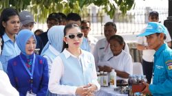 Istri Wakil Presiden RI Sosialisasi Sampah di Huntap Talise